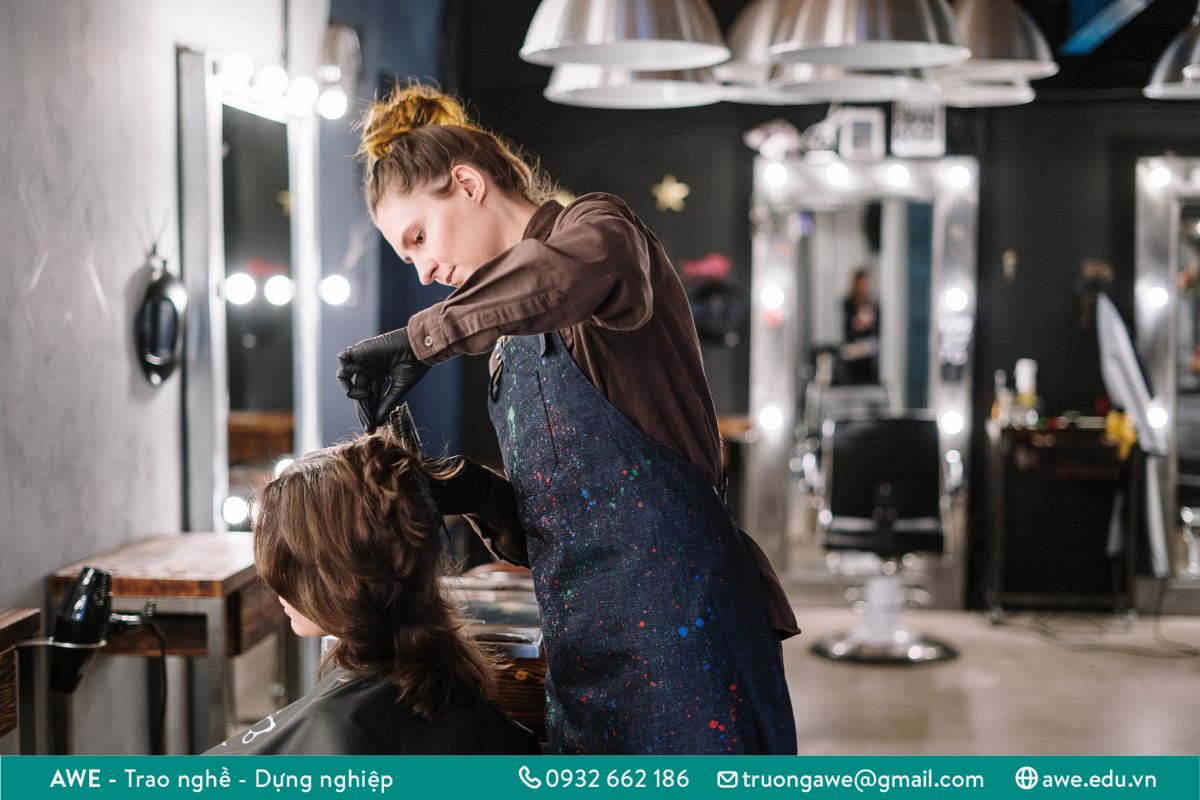 Con gái học nghề gì - Nghề làm tóc
