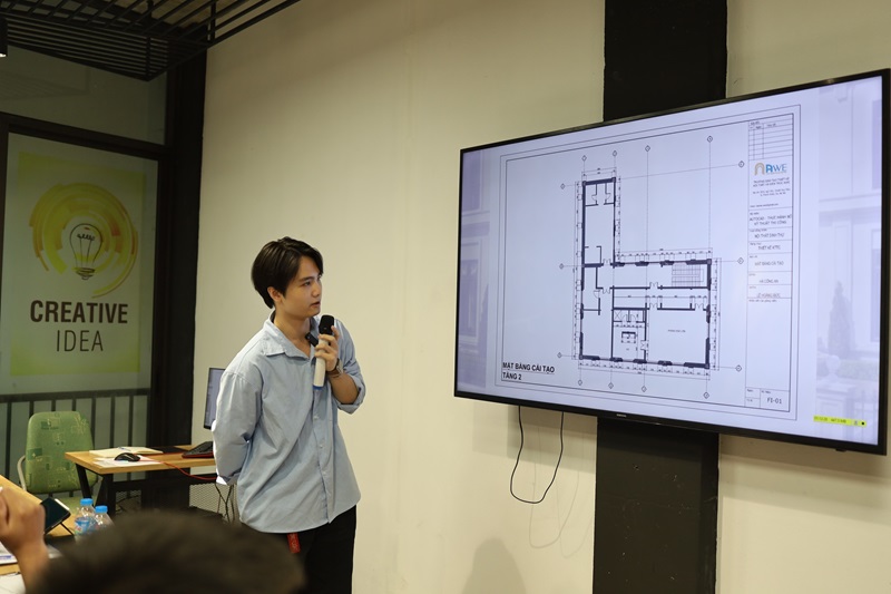 buổi bảo vệ  đồ án lớp họa viên nội thất của học viên awe