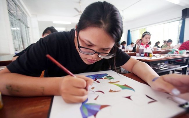 thiet-ke-do-hoa-thi-mon-gi Thiết Kế Đồ Họa Thi Môn Gì? Tổ Hợp Môn Thi Ngành Thiết Kế Đồ Họa