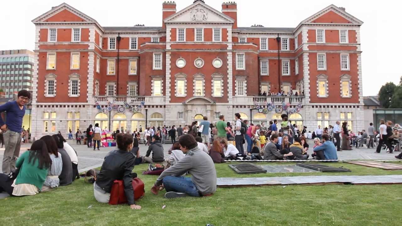 top-10-truong-dai-hoc-thiet-ke-noi-that-hang-dau-the-gioi RISD