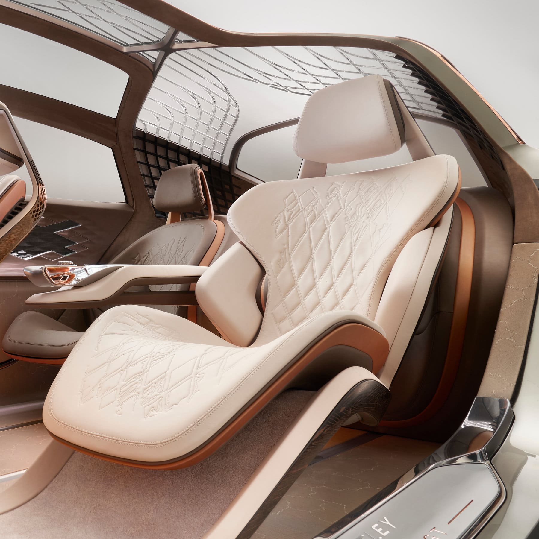 nghe-noi-that-o-to-la-gi-tiem-nang-cua-nghe-noi-that-o-to-la-gi Nghề nội thất ô tô là gì