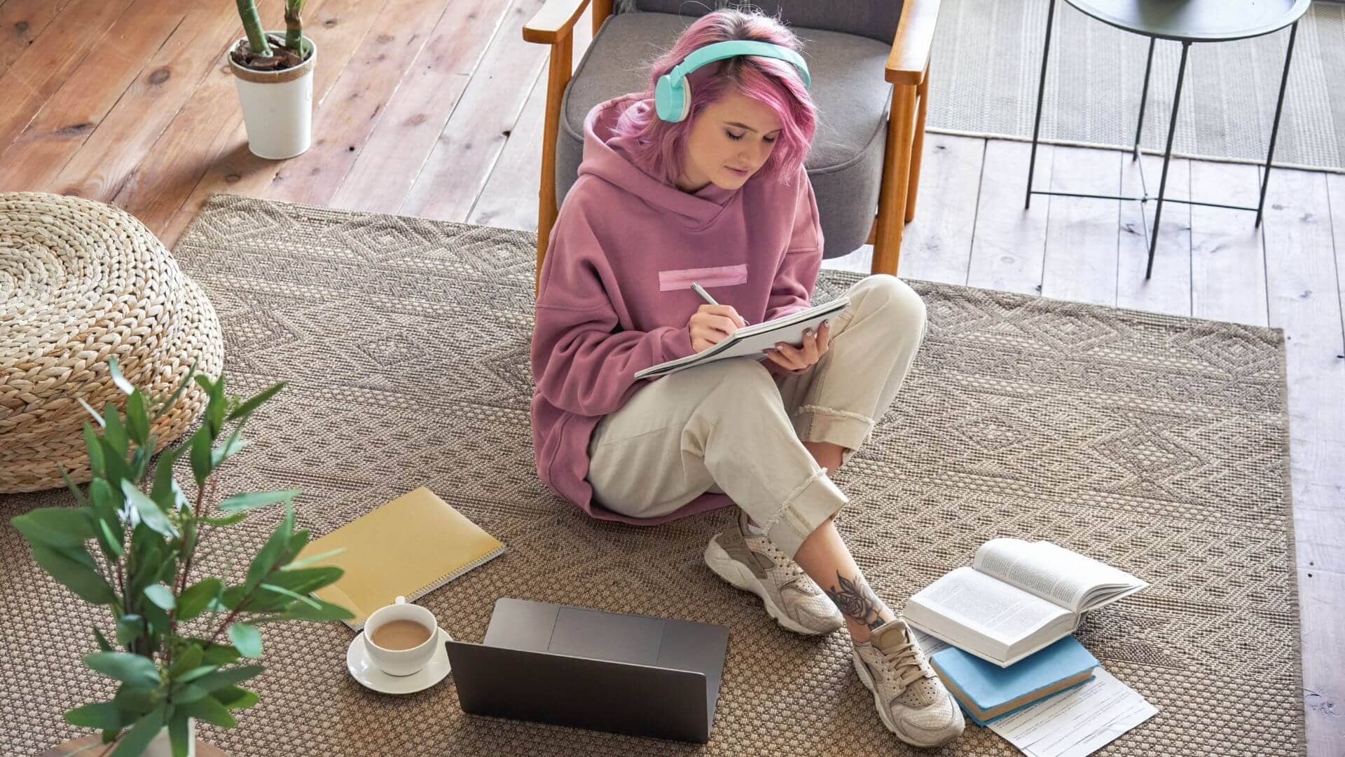 giai-dap-hoc-thiet-ke-do-hoa-co-kho-khong-kho-khan-khi-hoc-do-hoa có nên học thiết kế đồ họa