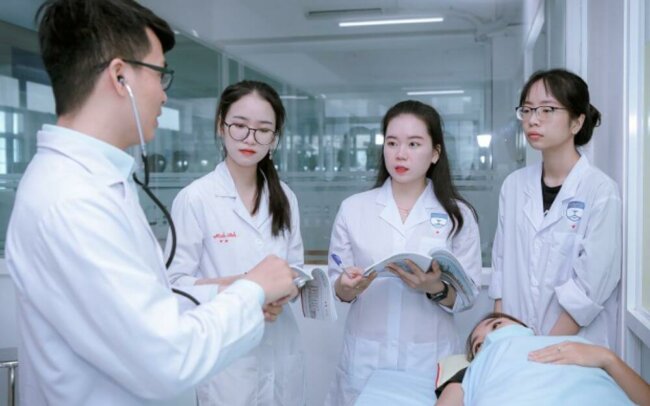 Các ngành nghề phù hợp với con gái