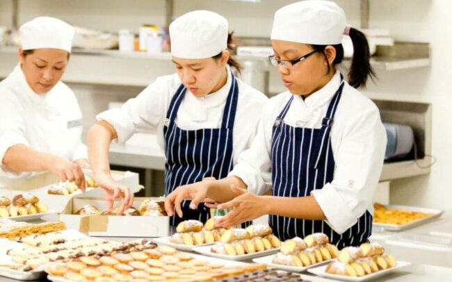 Các ngành nghề phù hợp với nữ