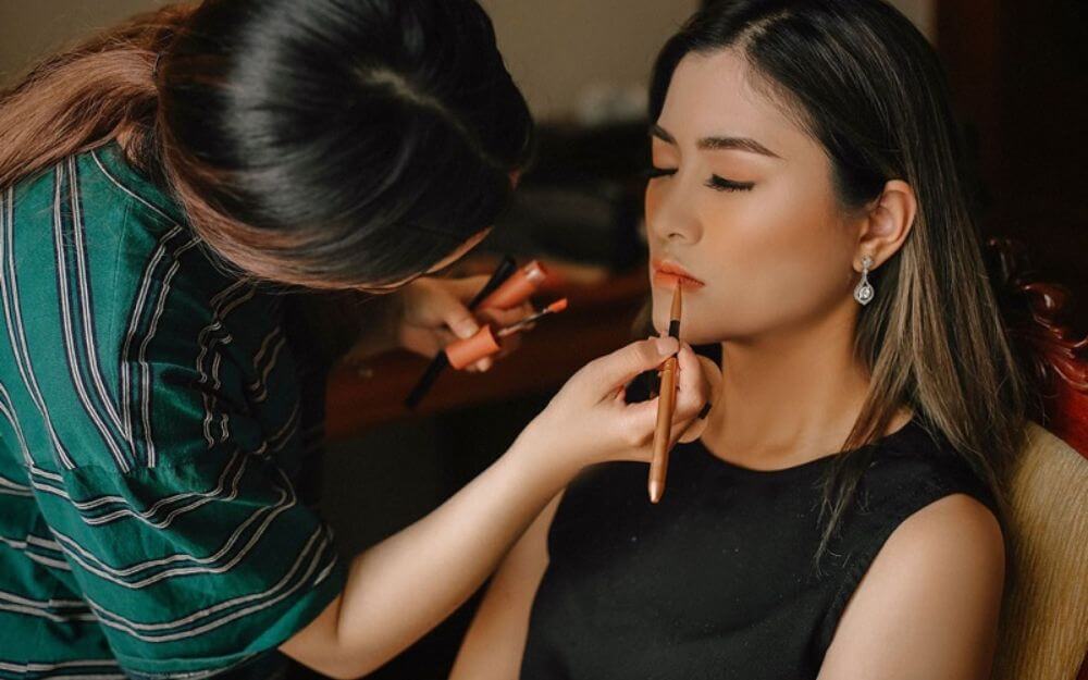 Nghề trang điểm - lựa chọn không thể bỏ qua!