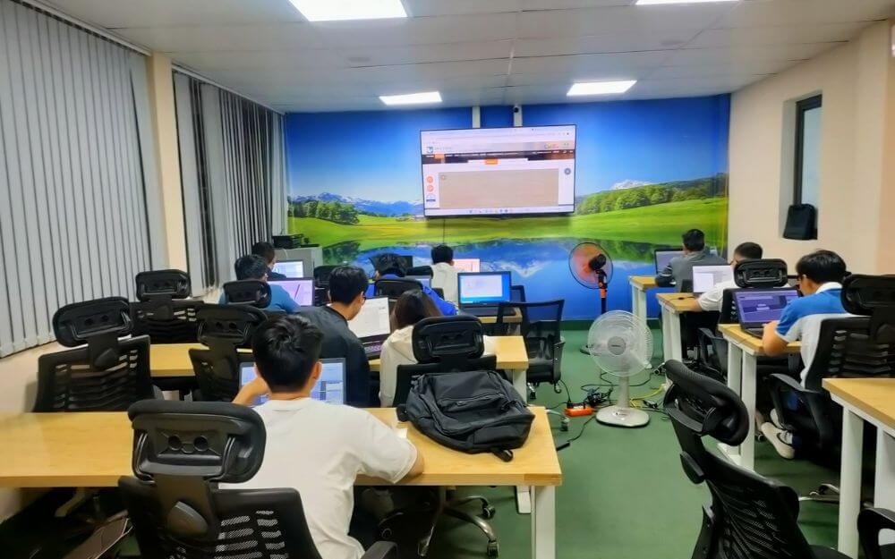 VIETACADEMY - Chắp cánh ước mơ thiết kế 3D