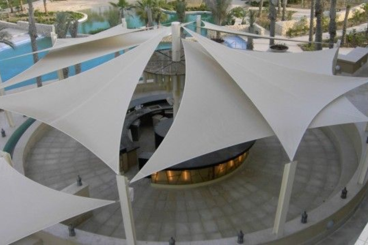 Mái vòm bằng vải bạt