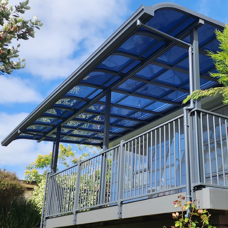 Mái vòm bằng tấm nhựa Polycarbonate