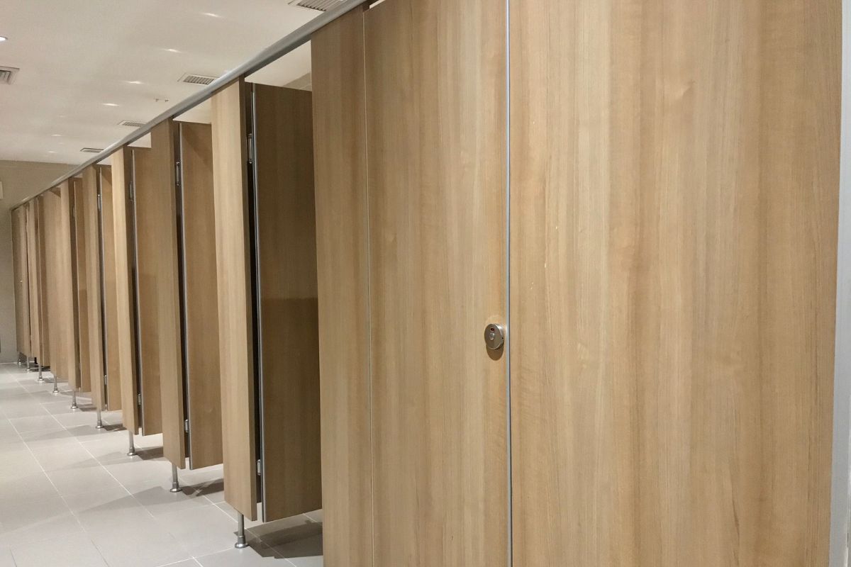 Kích thước vách ngăn nhà vệ sinh tiêu chuẩn hiện nay