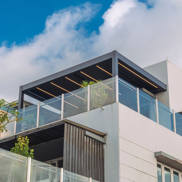 100 mẫu mái che sân thượng hiện đại, đẹp nhất 2025