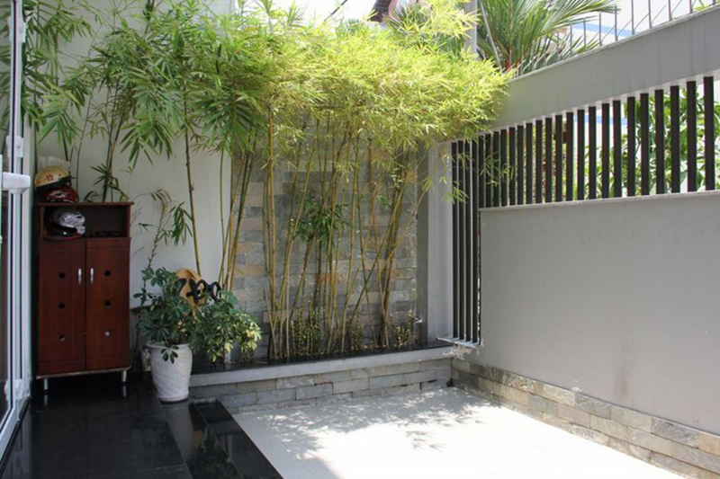 Hiên nhà mặt phố 5x12m