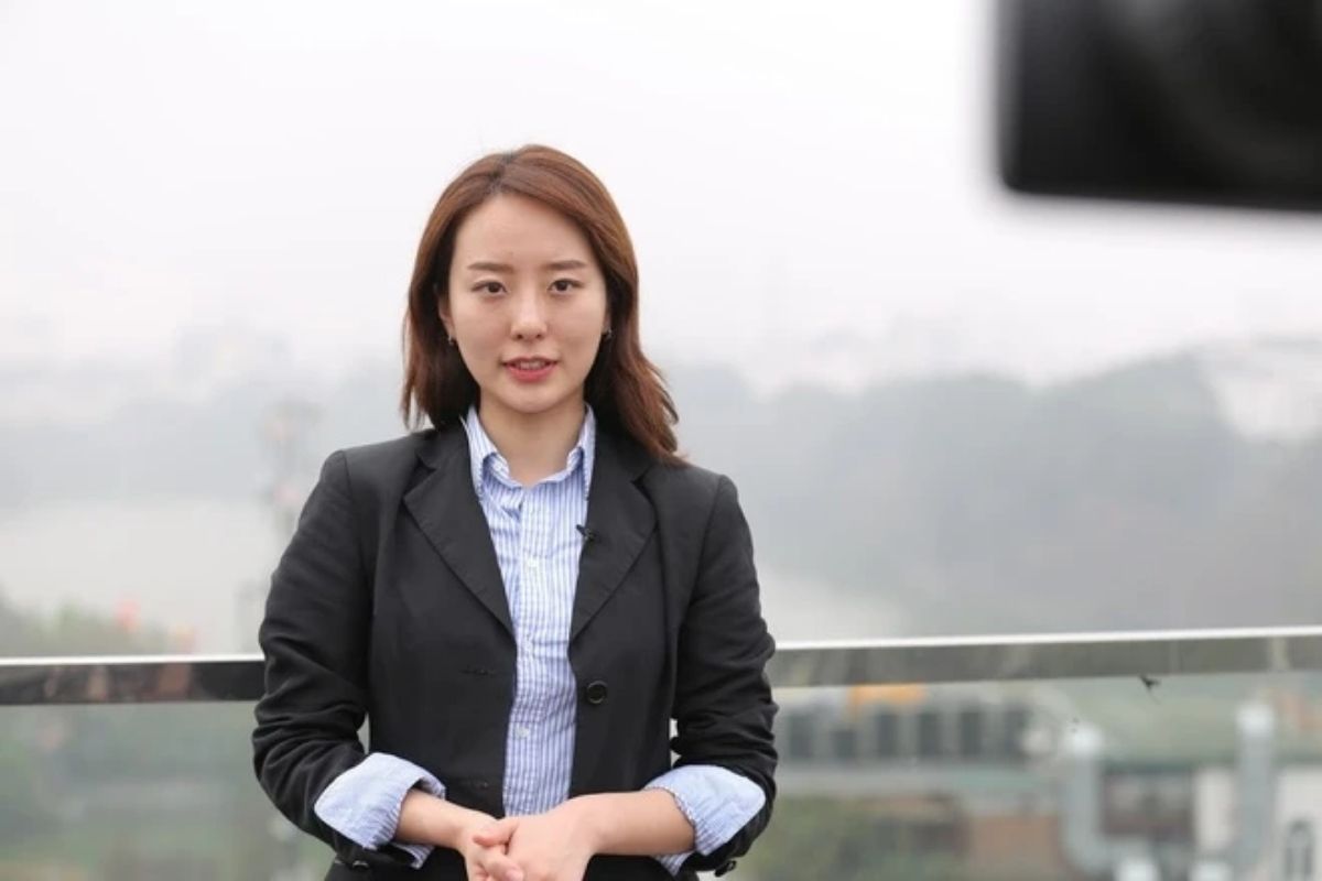 Nữ khối C nên học ngành gì dễ xin việc, lương cao?